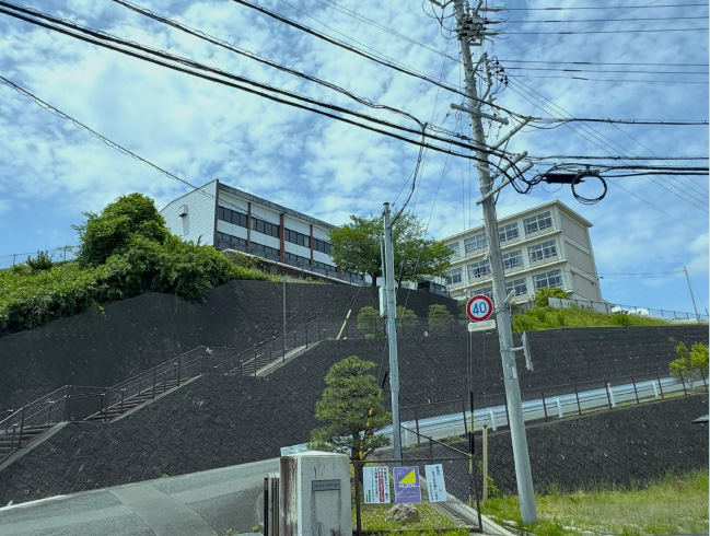 入野中学校徒歩10～11分