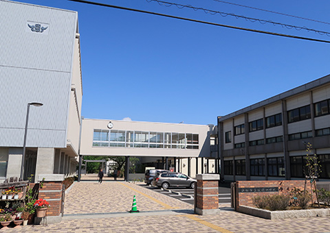 蜆塚中学校