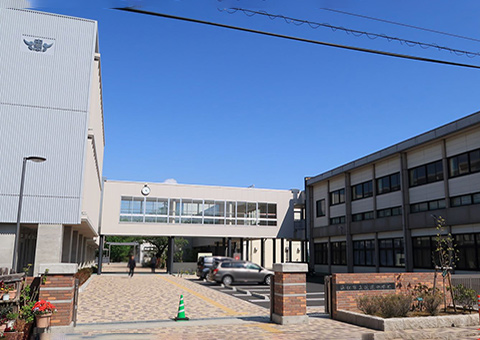 蜆塚中学校