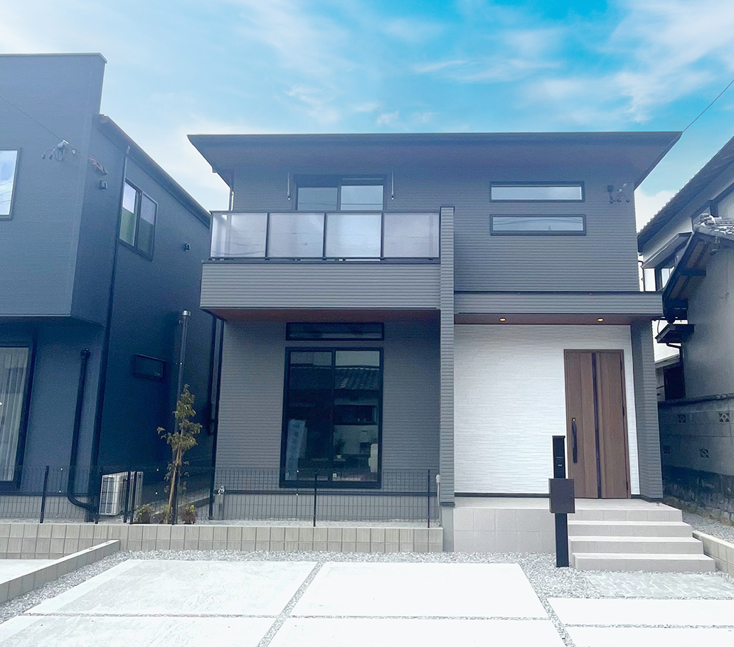 公式】ノブレス富塚町｜南道路で陽当たり良好｜並列3台駐車可能