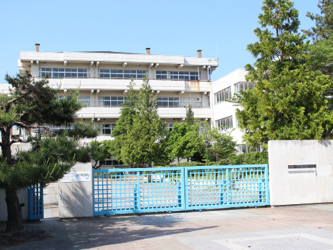 仙台市立郡山中学校