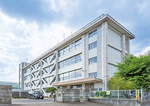 市立西小学校
