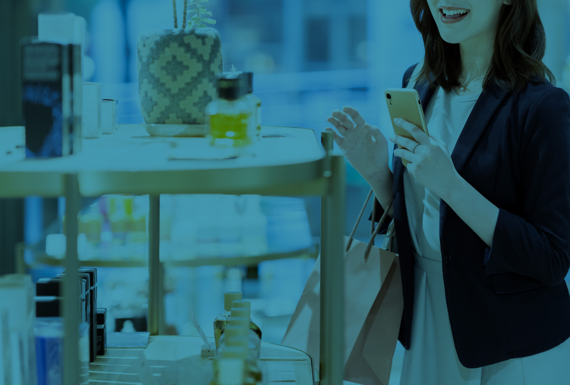 ちょっと足を伸ばせば大型商業施設も充実