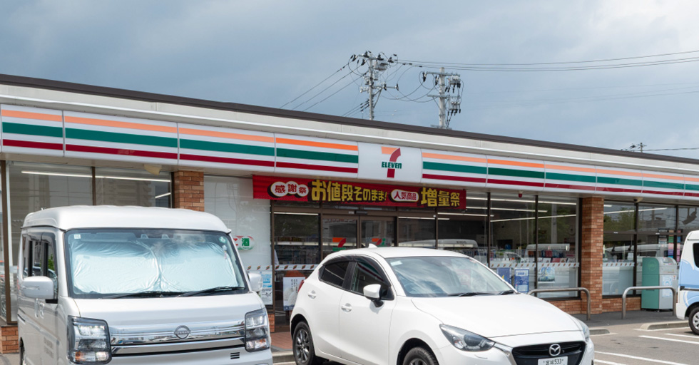 セブンイレブン仙台富沢駅東店 徒歩 3分