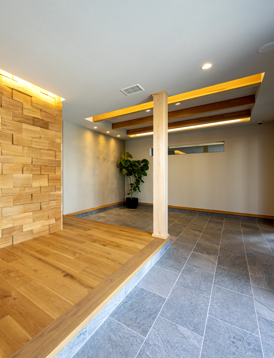 MODERN WOOD DESIGN エントランス